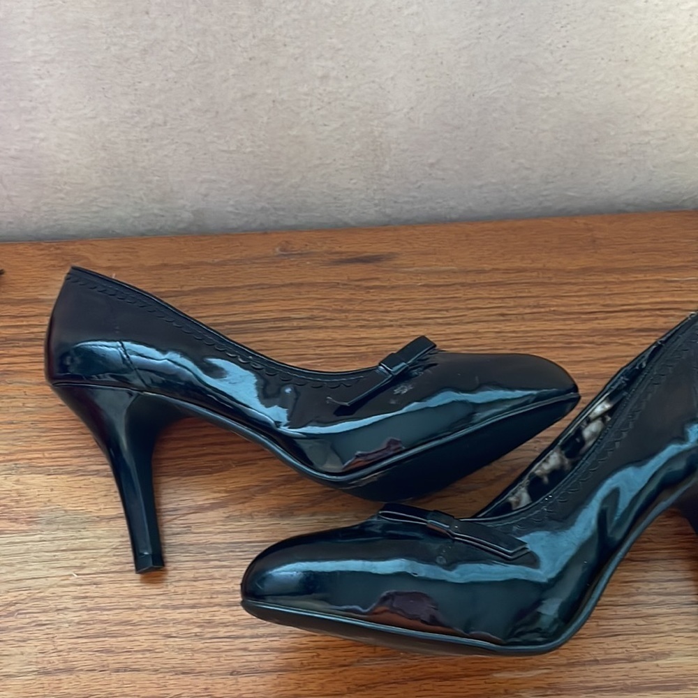 Black heels size 7 - Picture 4 of 6